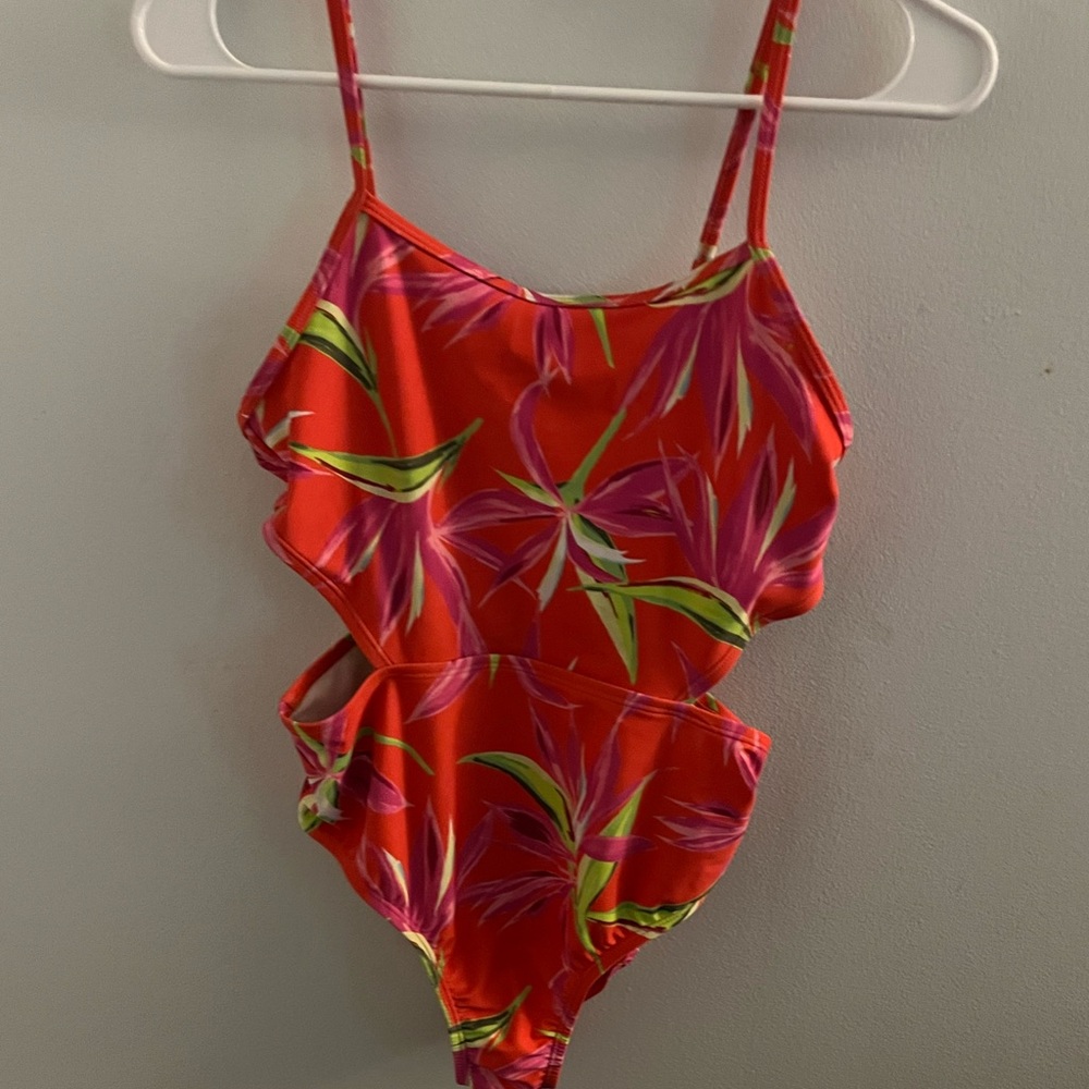 Old Navy Girls XXL one piece cut out swimsuit